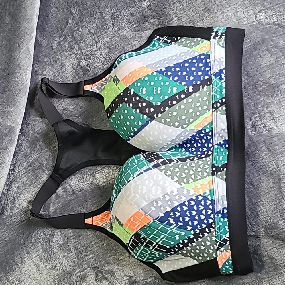 Victoria's Secret sports bra